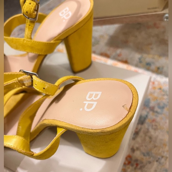 BP. Lula Slingback Sandal Mustard Yellow Suede Size 5 - Picture 4 of 9